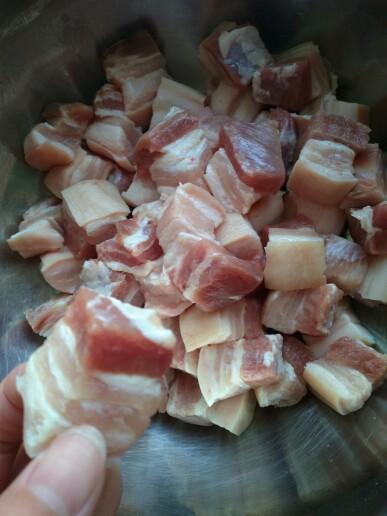 五花肉怎么切成小方块