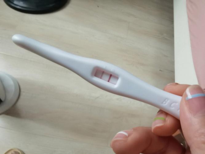 怀孕测试纸两条杠一定怀孕吗